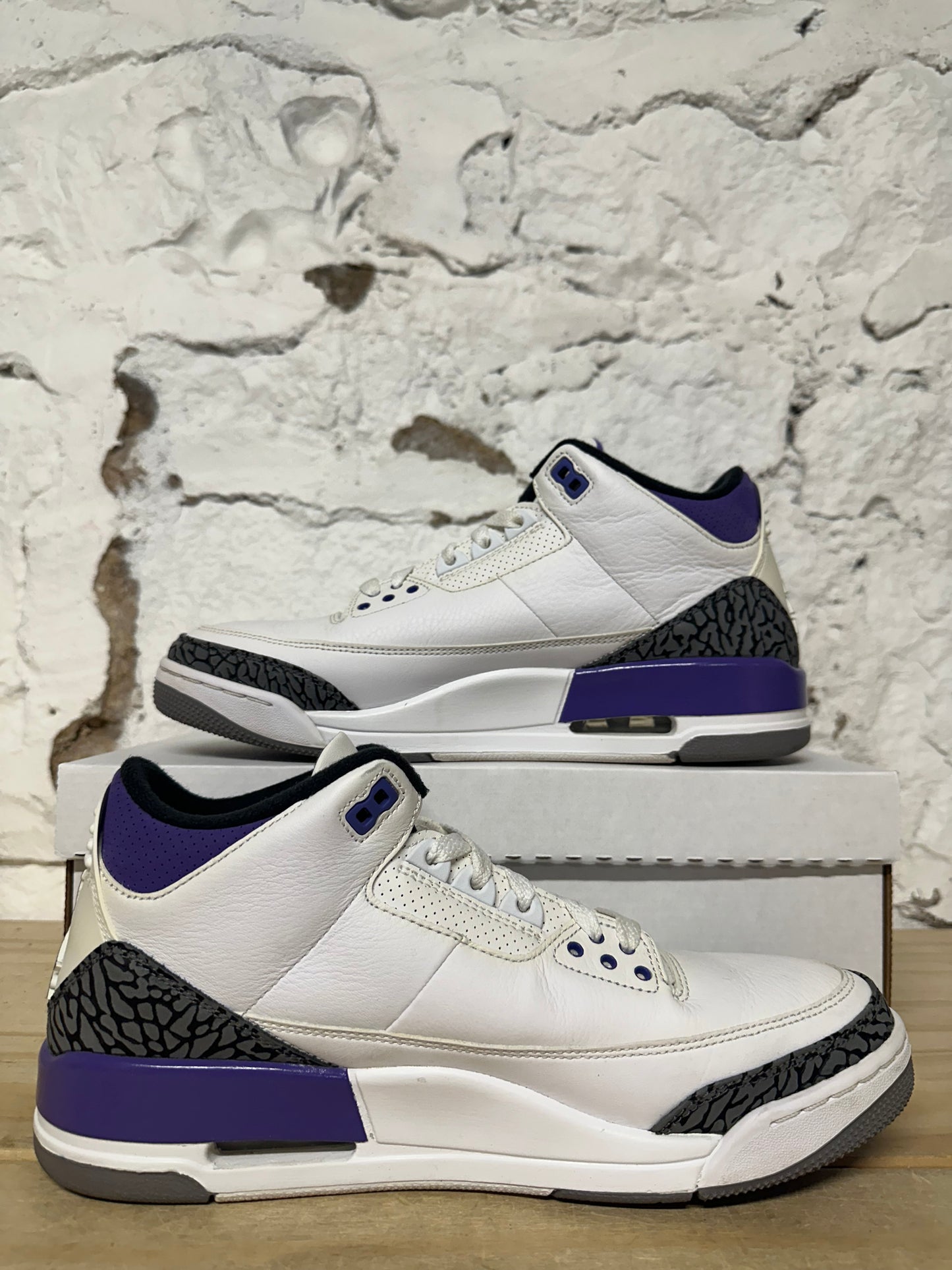 Air Jordan 3 Dark Iris Sz 10.5