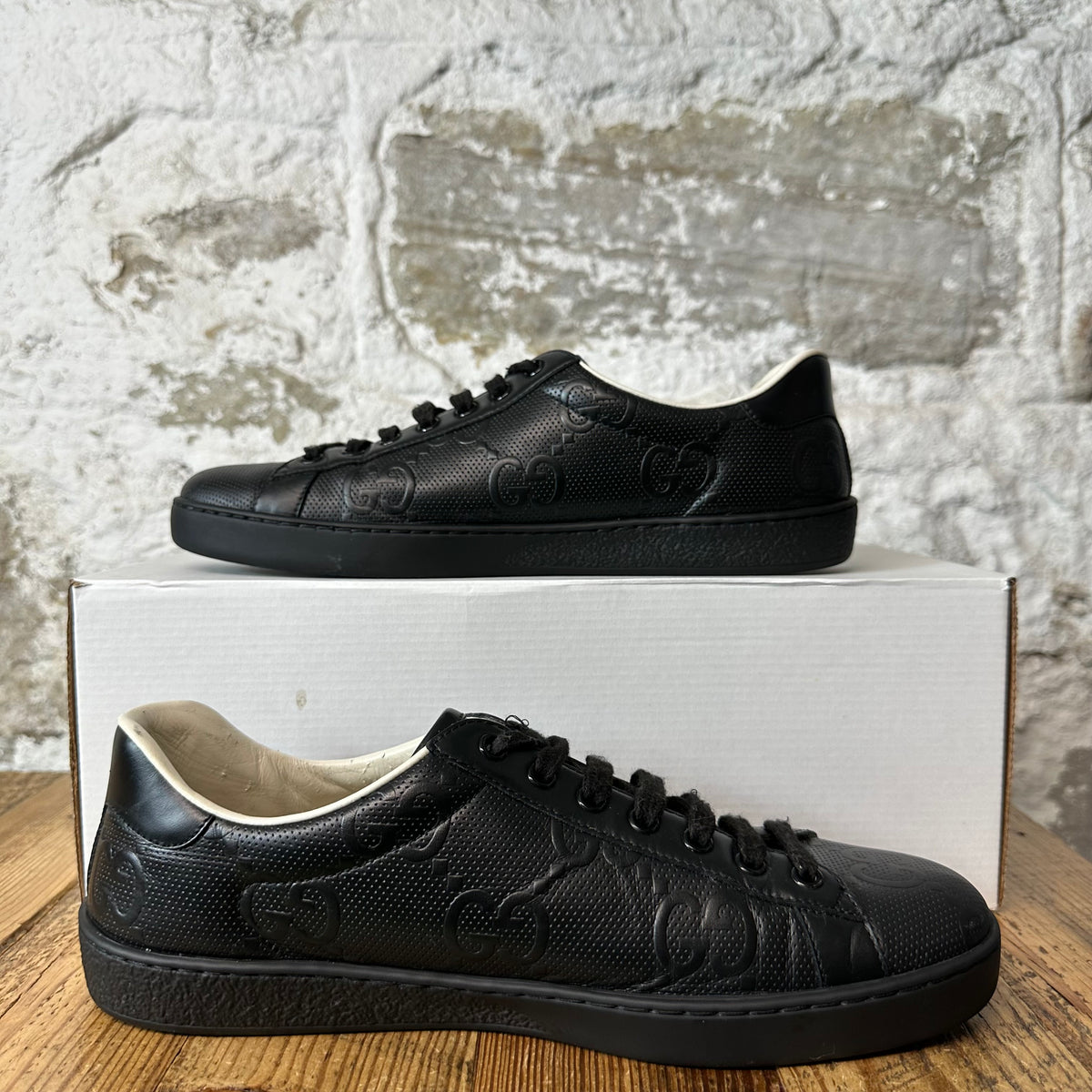 Gucci Black GG Embossed Monogram Ace Sneaker Sz 7