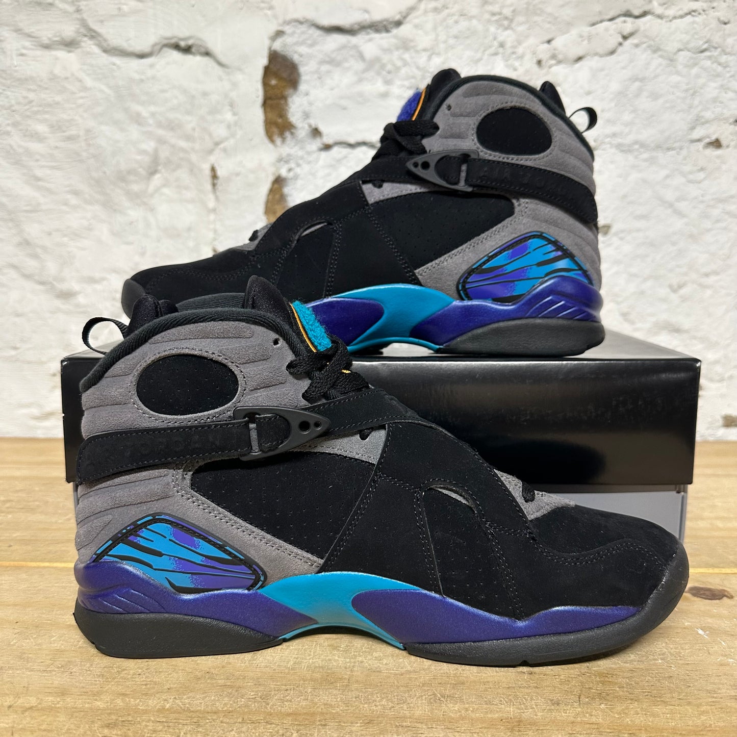 Air Jordan 8 Aqua (2025) Sz 9.5