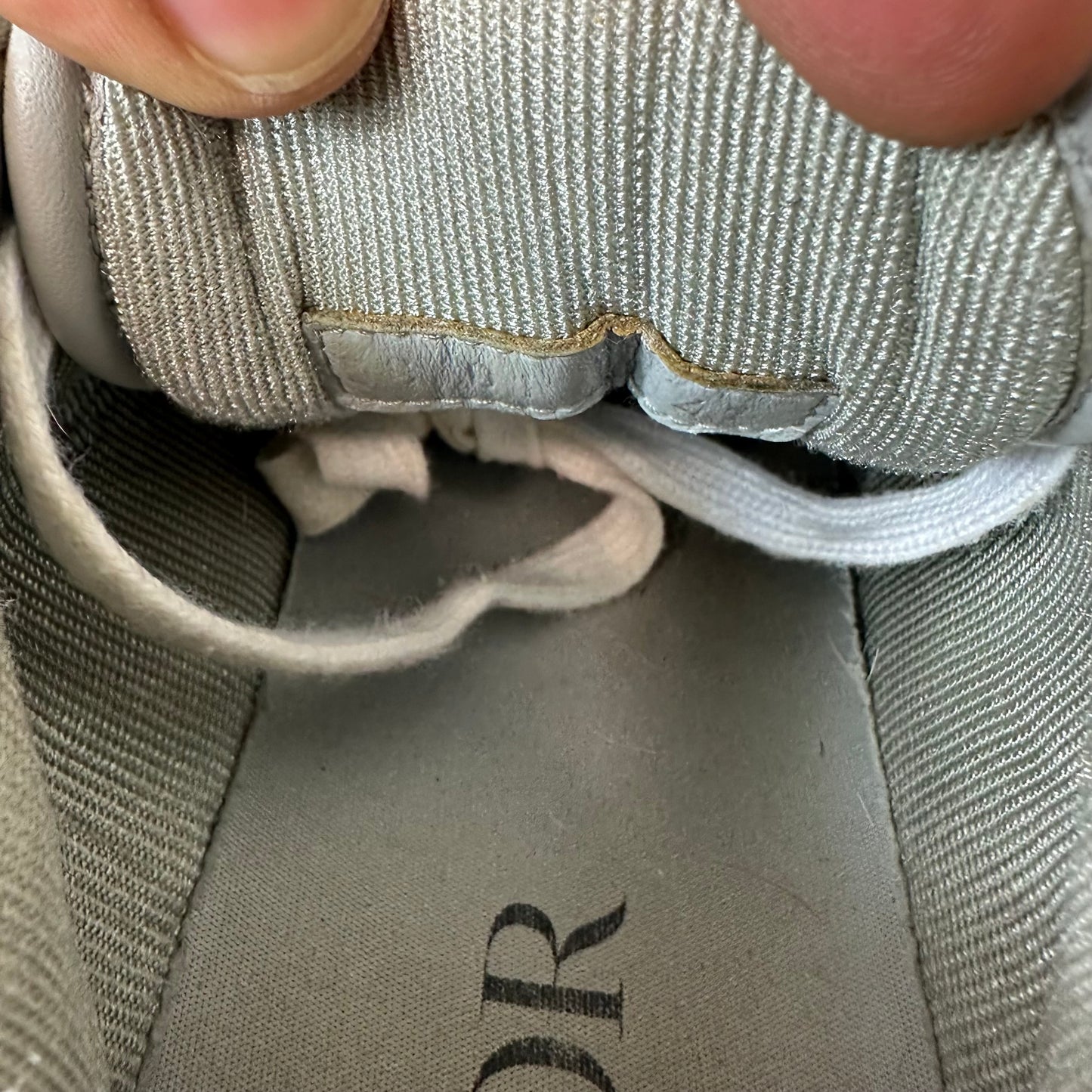 Dior B27 Oblique Grey White Sneaker Sz 8 (41)