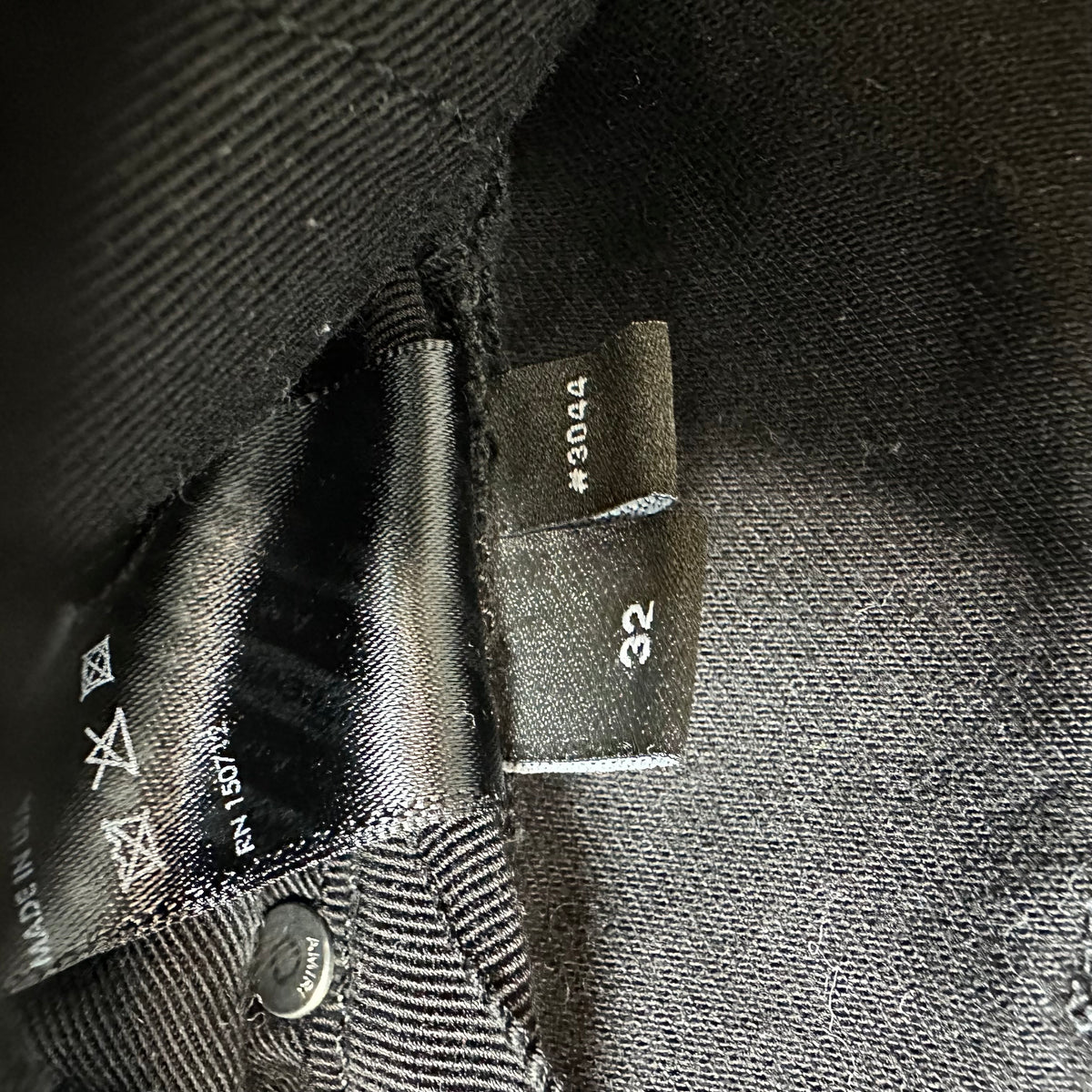 Amiri MX1 Aloha Patch Black Denim Jeans Sz 32
