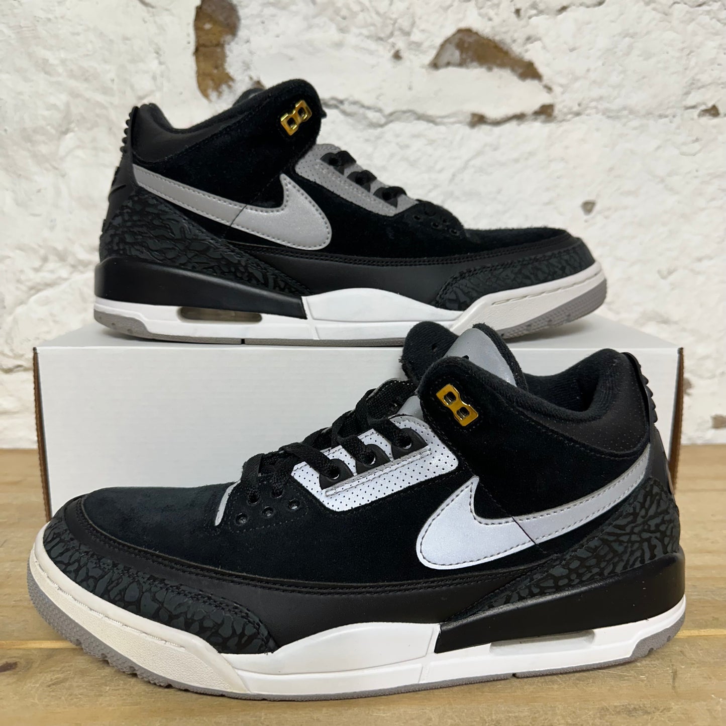 Air Jordan 3 Tinker Black Cement Gold Sz 11.5