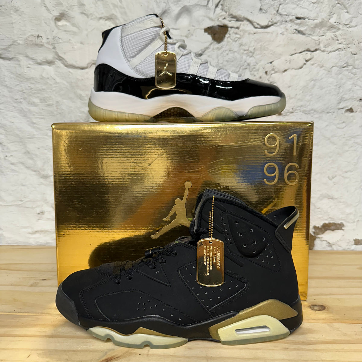 Air Jordan Defining Moments Pack 6/11 Sz 10 DS