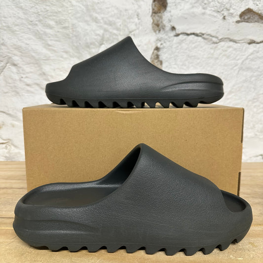 Yeezy Slide Dark Onyx Sz 7