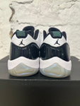 Air Jordan 11 Low Emerald Sz 9