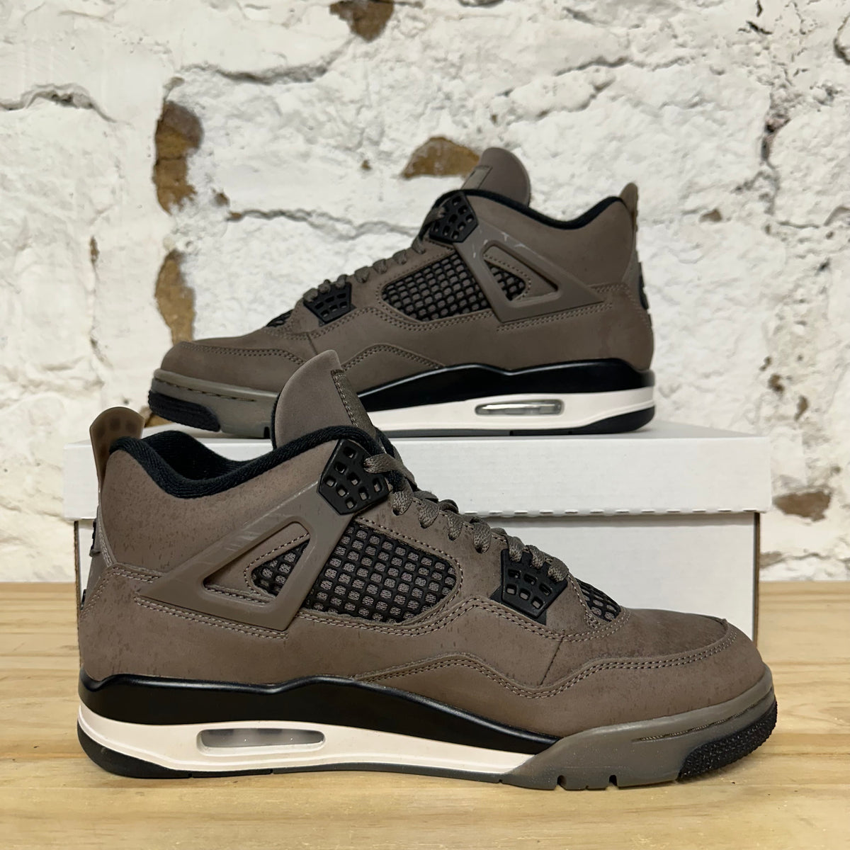 Air Jordan 4 Cave Stone Sz 10