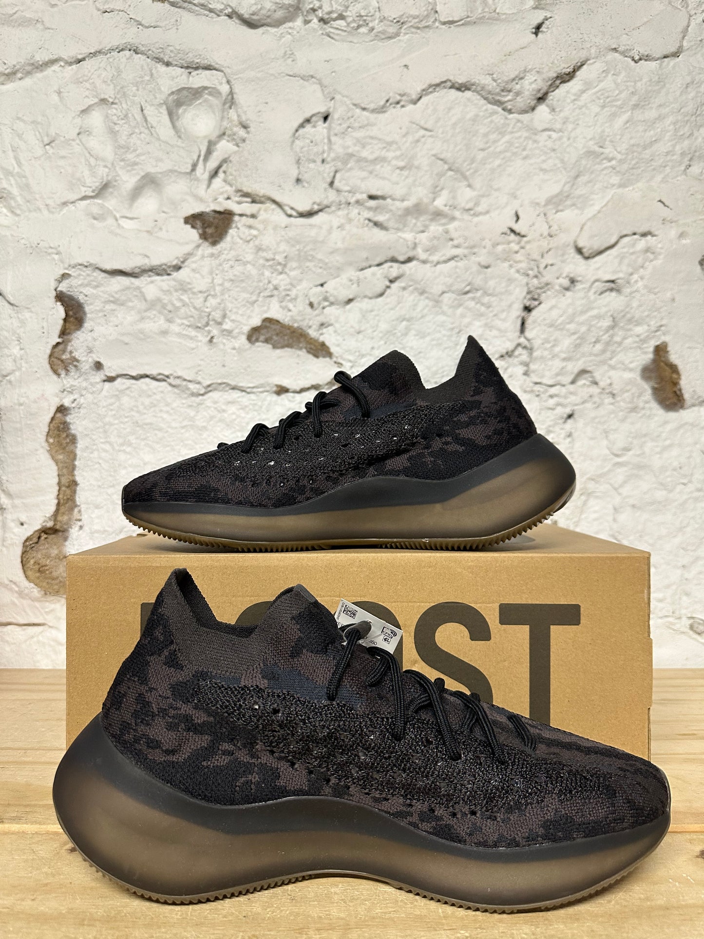 Yeezy 380 Onyx Sz 10.5 DS