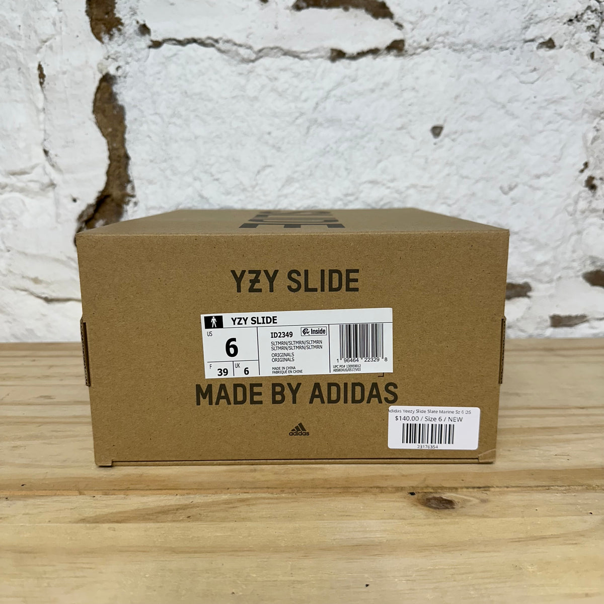 Yeezy Slide Slate Marine Sz 6 DS
