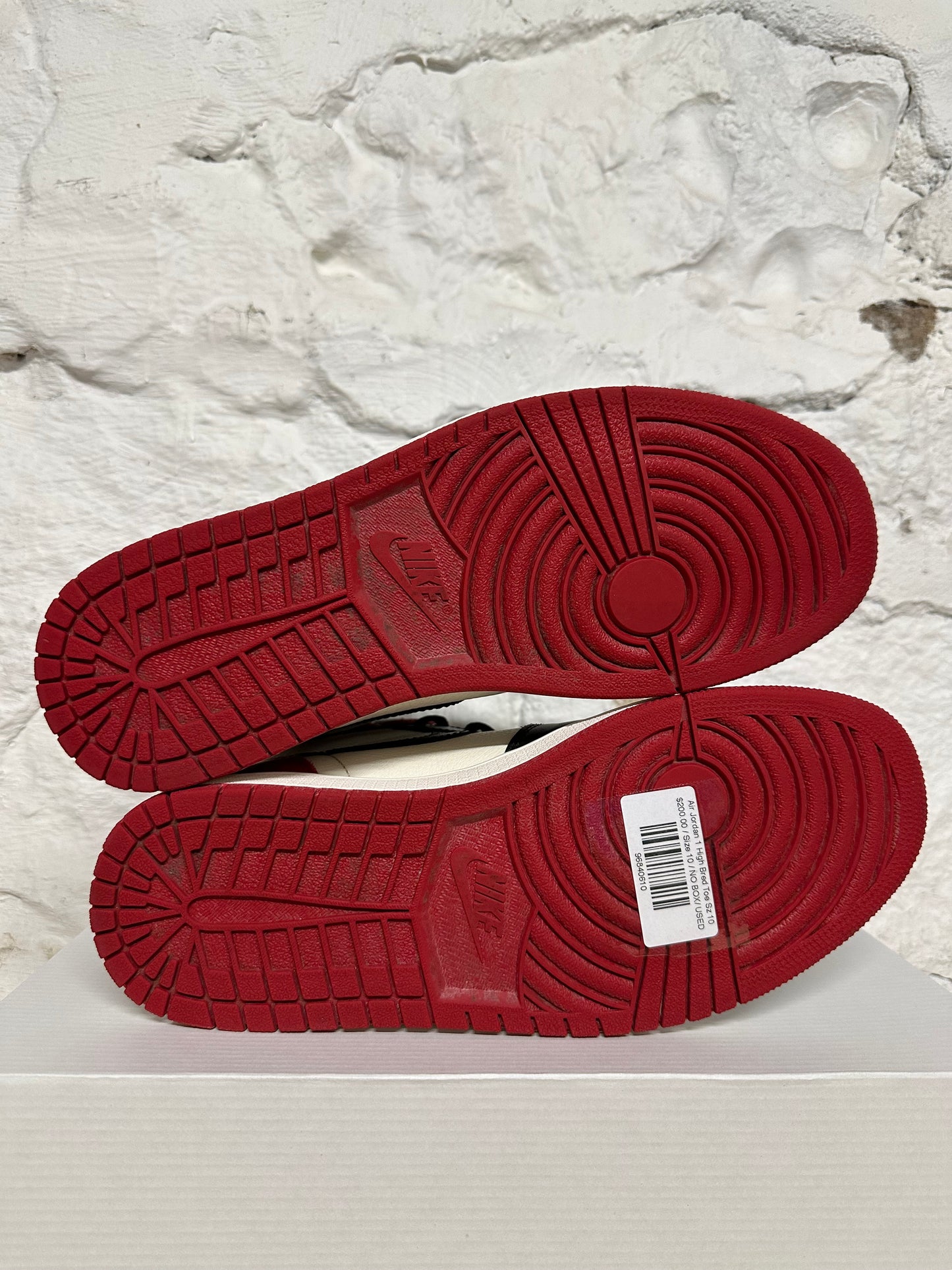 Air Jordan 1 High Bred Toe Sz 10