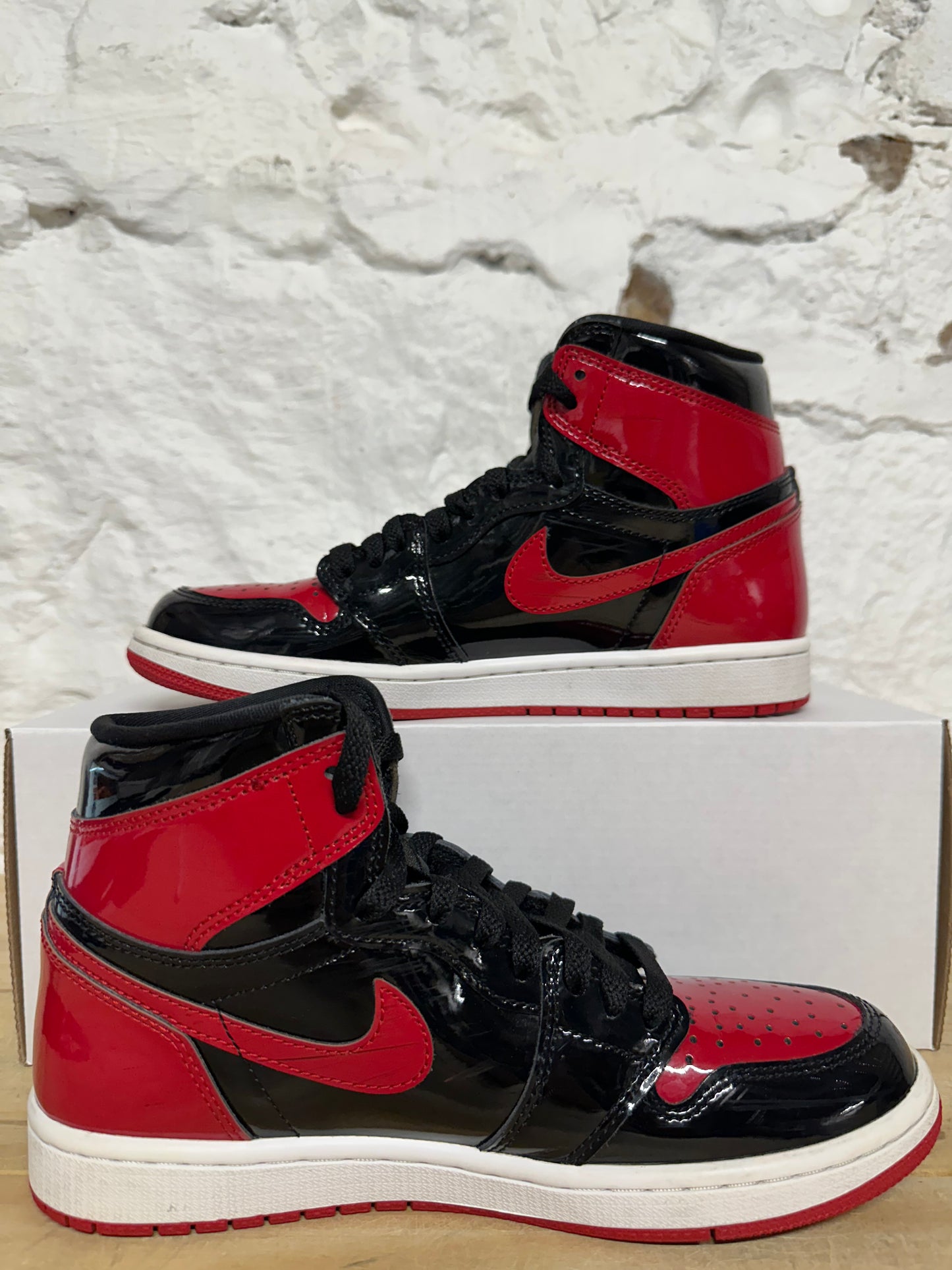 Air Jordan 1 High Patent Bred Sz 7.5
