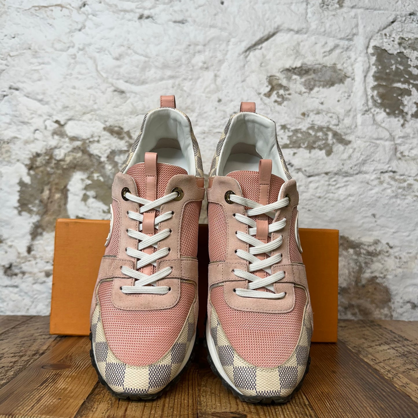 Louis Vuitton Damier Azur Pink Suede Runaway Sneaker Sz 7 (40)