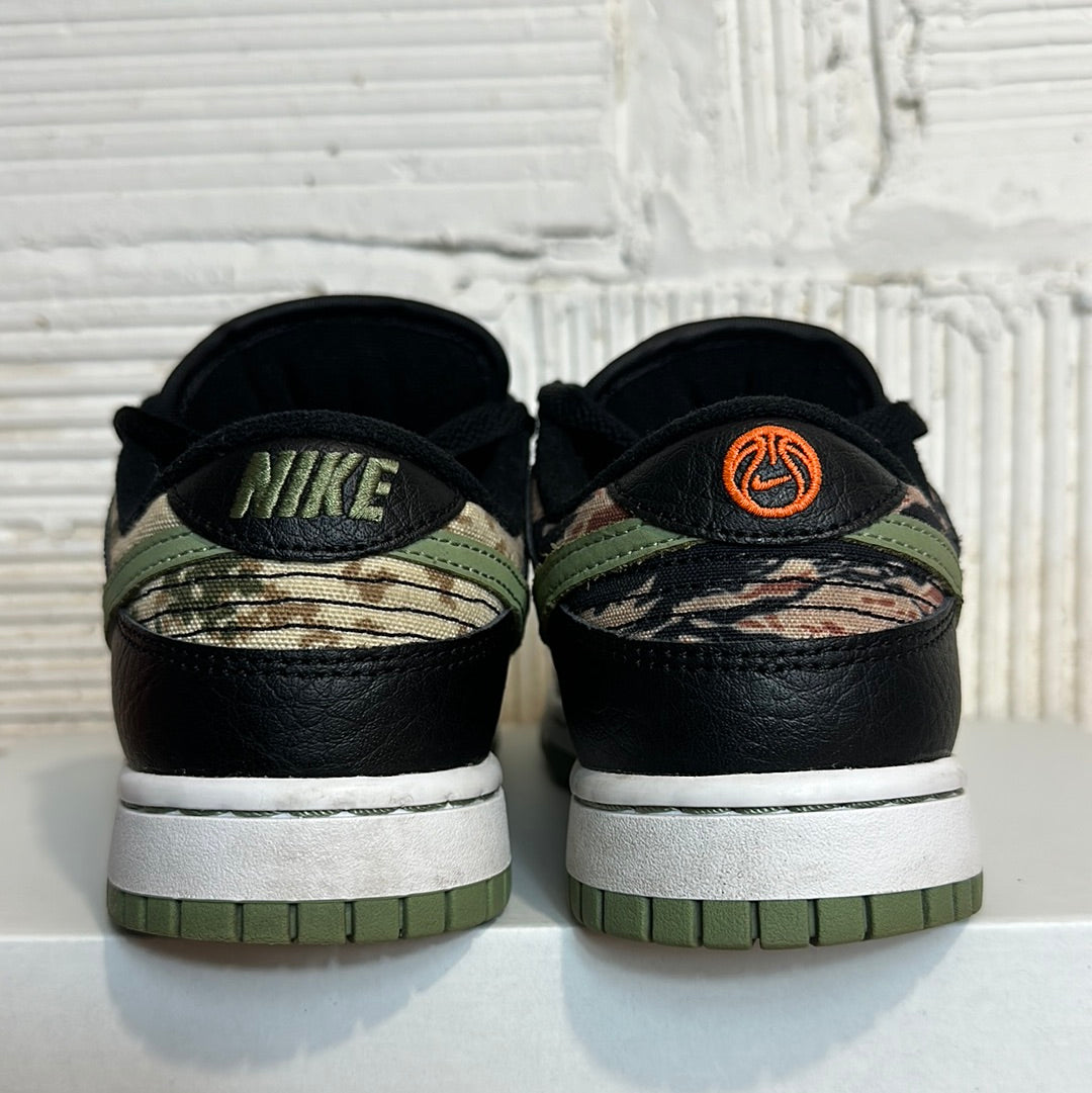 Nike Dunk Low Black MultiCamo Sz 6