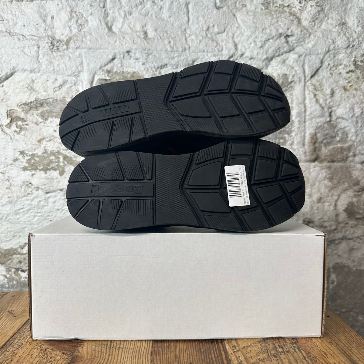 Burberry Ramsey Black Red Sneaker Sz 10 (43)