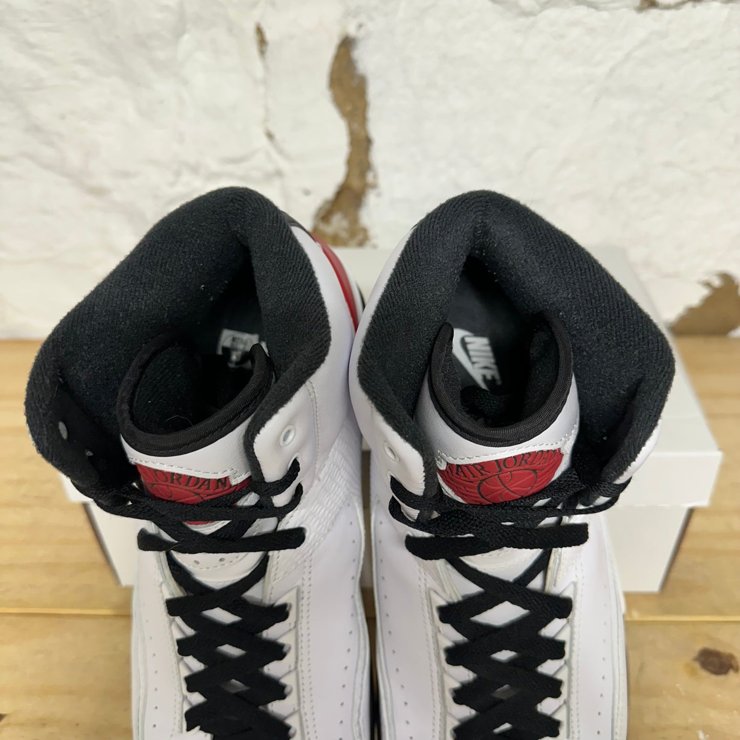 Air Jordan 2 Chicago (2022) Sz 13