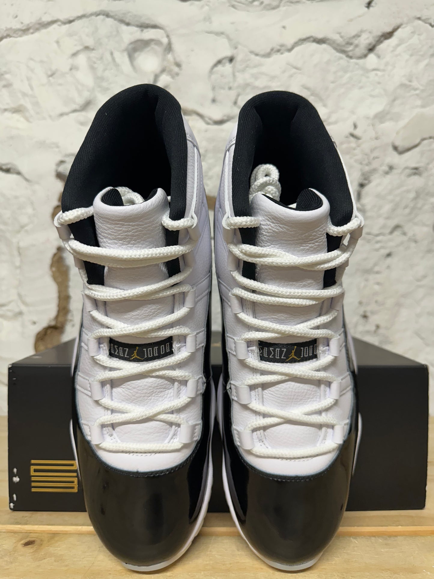 Air Jordan 11 Gratitude Sz 13