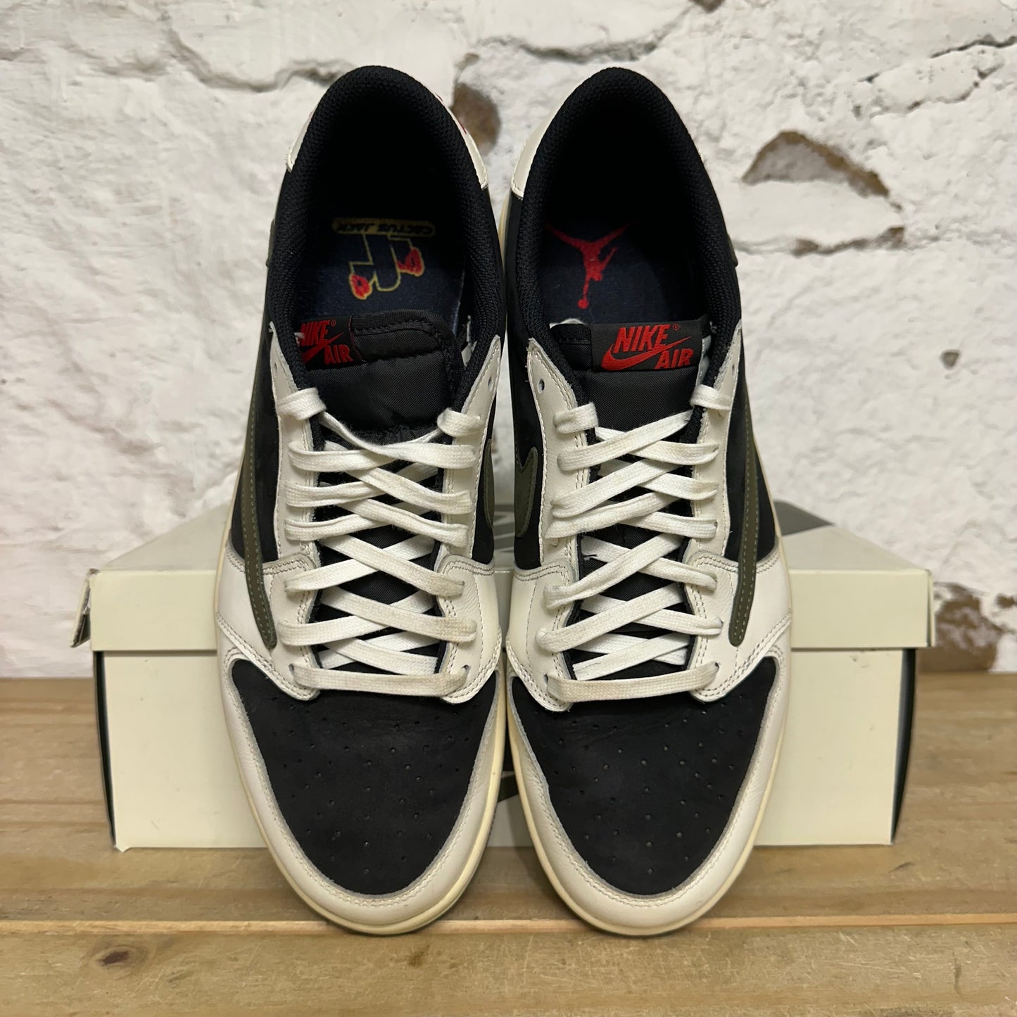 Air Jordan 1 Low Travis Scott Olive Sz 11.5 (13W)