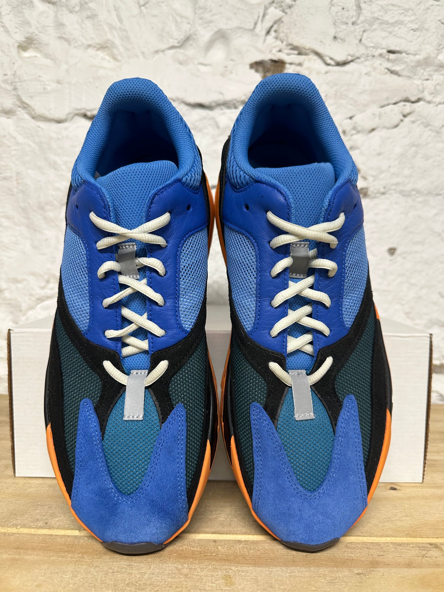 Yeezy 700 Bright Blue Sz 12.5