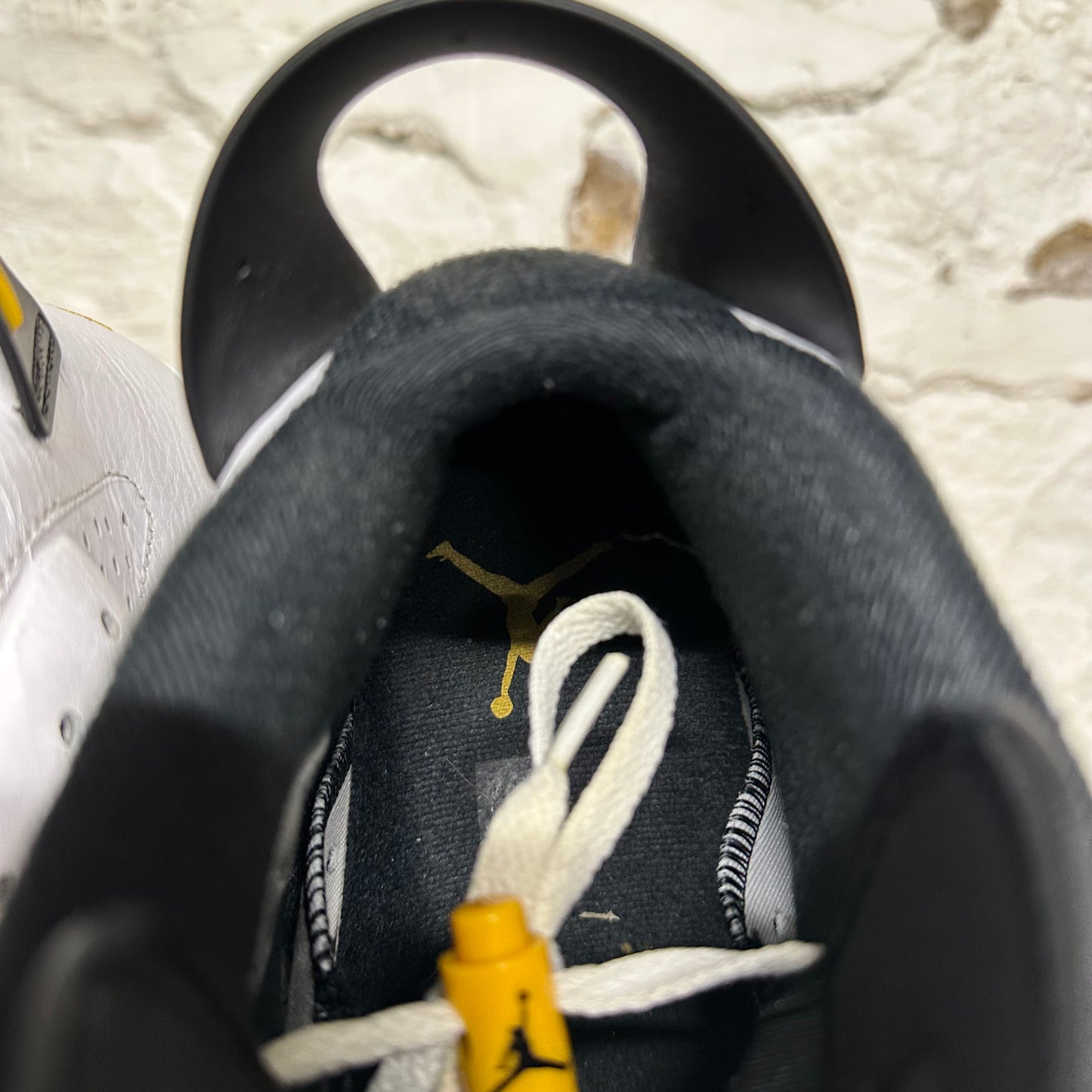 Air Jordan 6 Yellow Ochre Sz 13