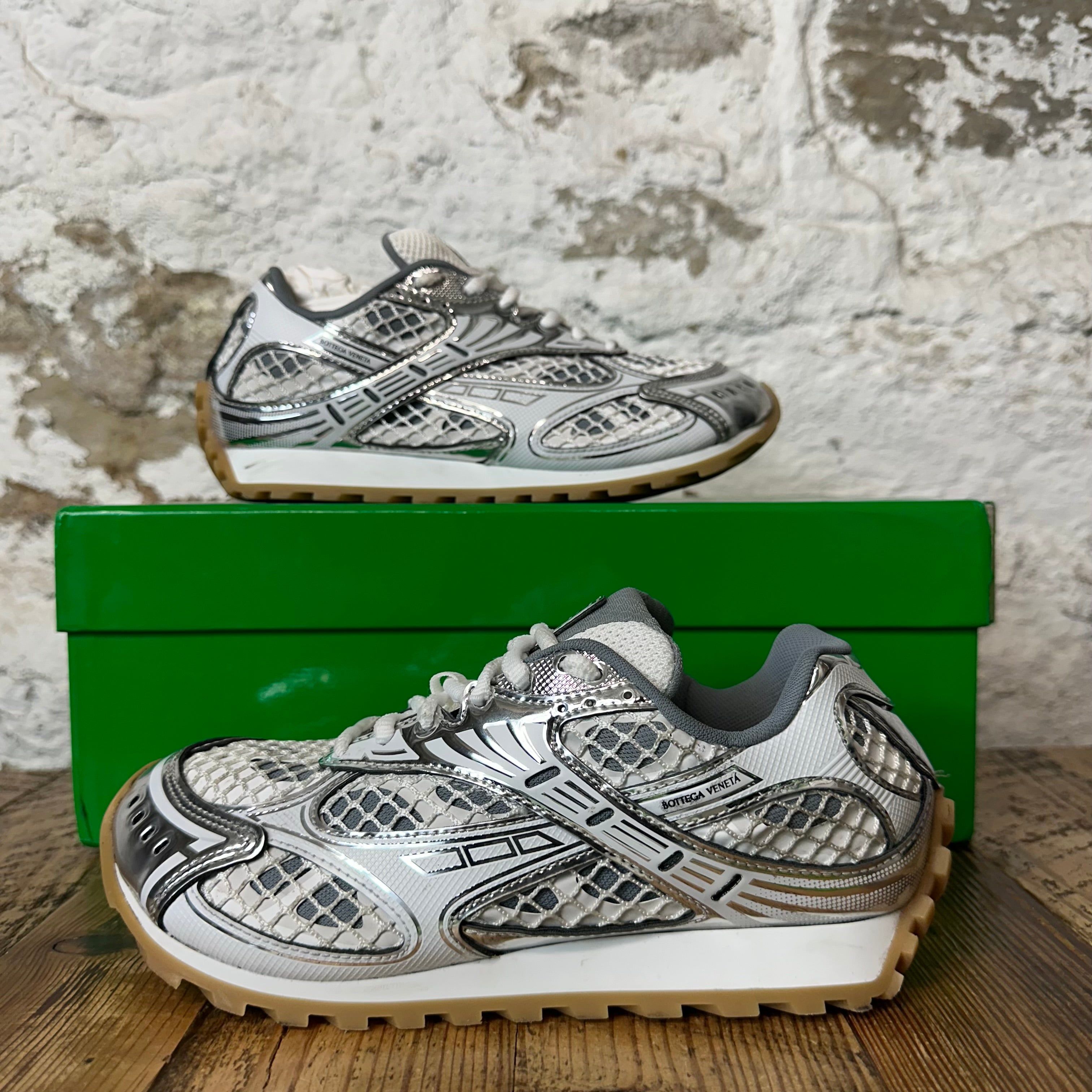 Bottega Veneta Silver White Orbit Sneaker Sz 5 (37)