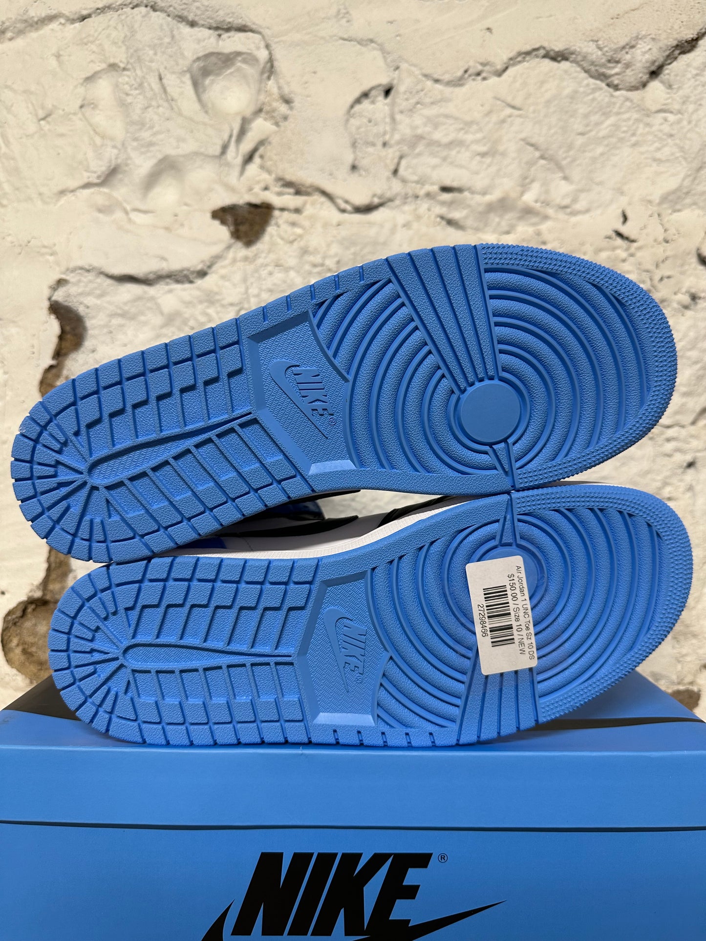 Air Jordan 1 High UNC Toe Sz 10 DS