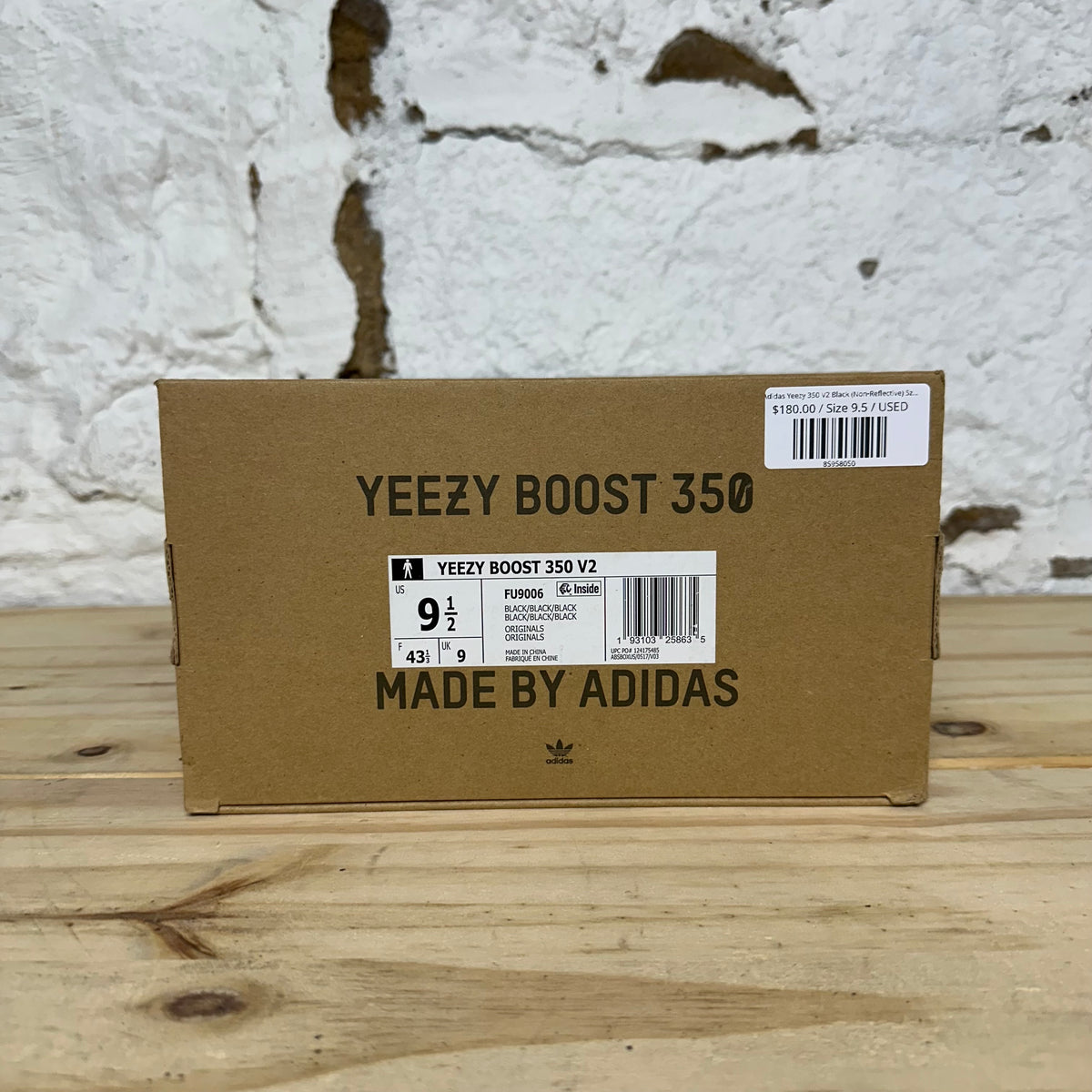 Yeezy 350 V2 Black (Non-Reflective) Sz 9.5