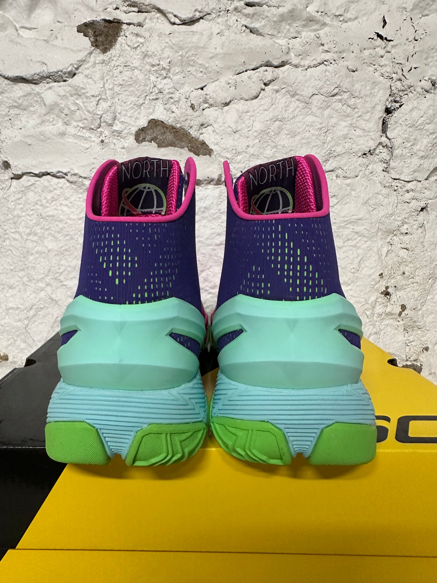 Under Armour Curry 2 Northern Lights Sz 10.5 DS