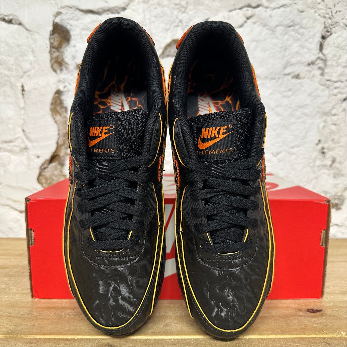 Nike Air Max 90 Volcano Sz 9.5 DS