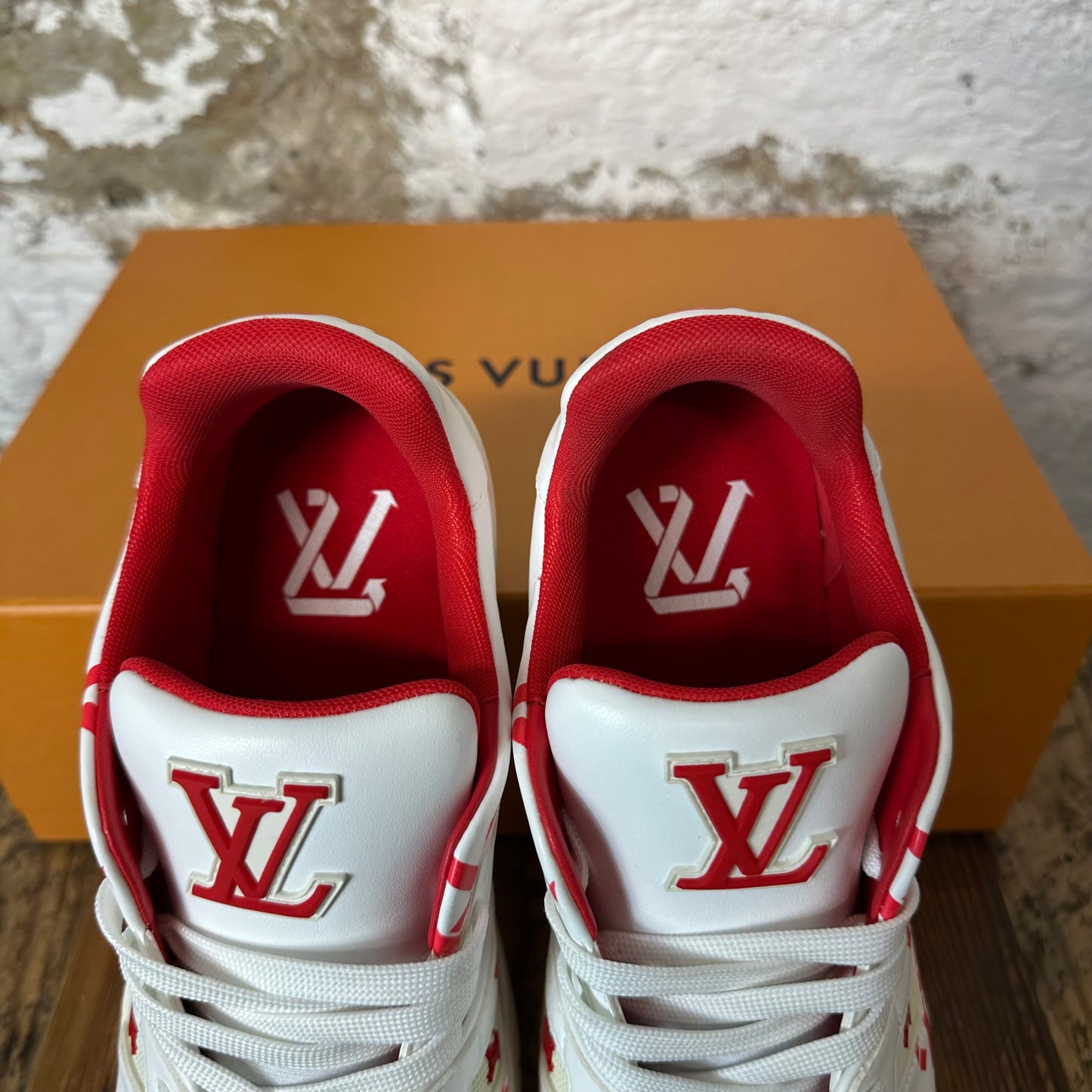 Louis Vuitton Red Letter White Trainer Sneaker Sz 8 (6.5LV)
