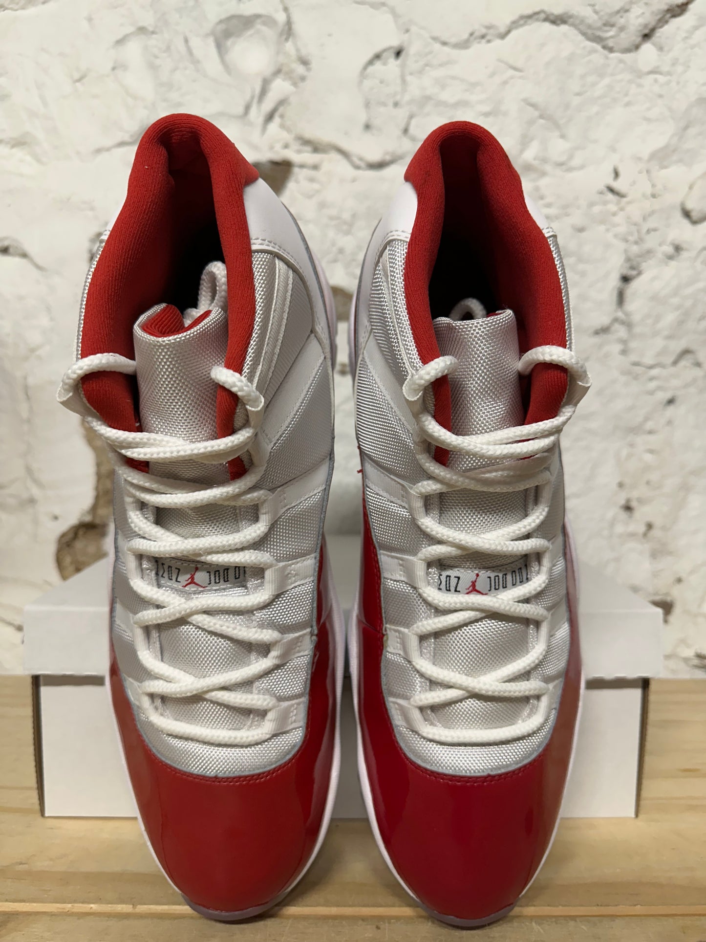 Air Jordan 11 High Cherry Sz 15 DS