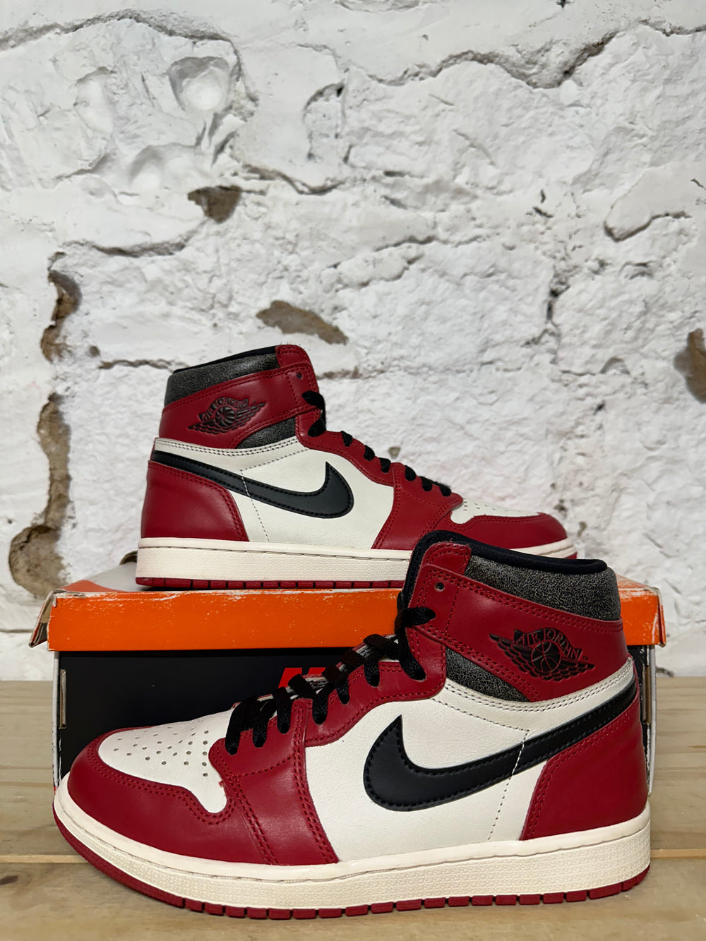 Air Jordan 1 Lost And Found Sz 9