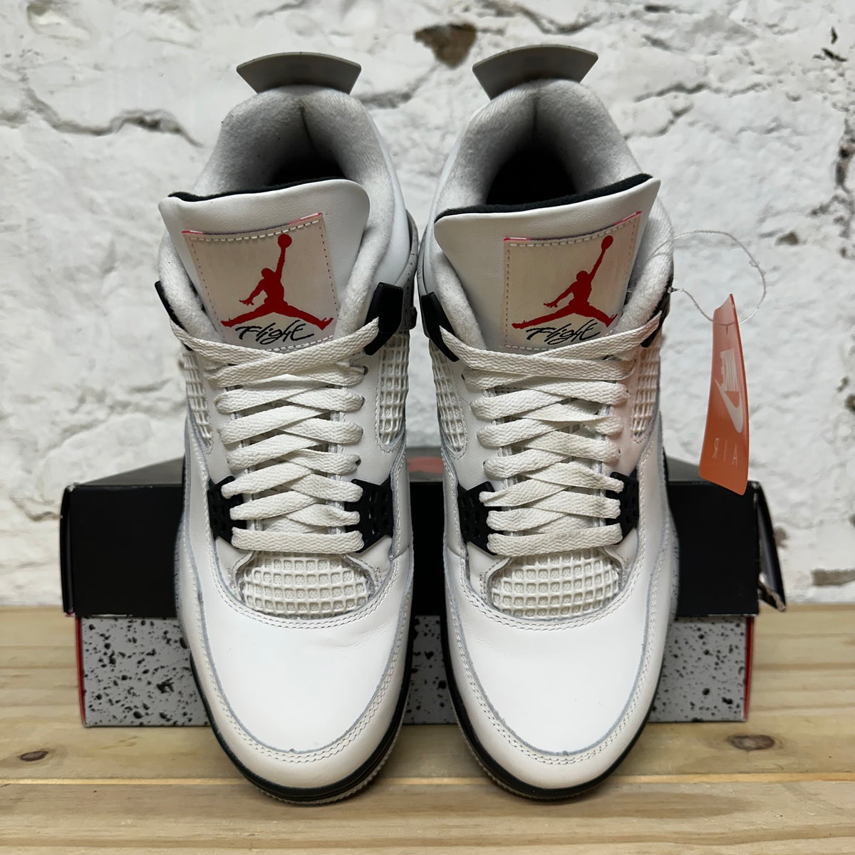 Air Jordan 4 White Cement (2025) Sz 9