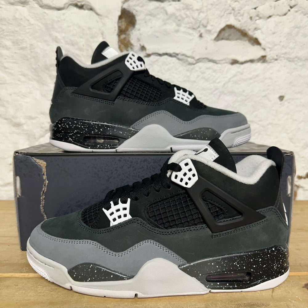 Air Jordan 4 Fear (2024) Sz 7.5 DS