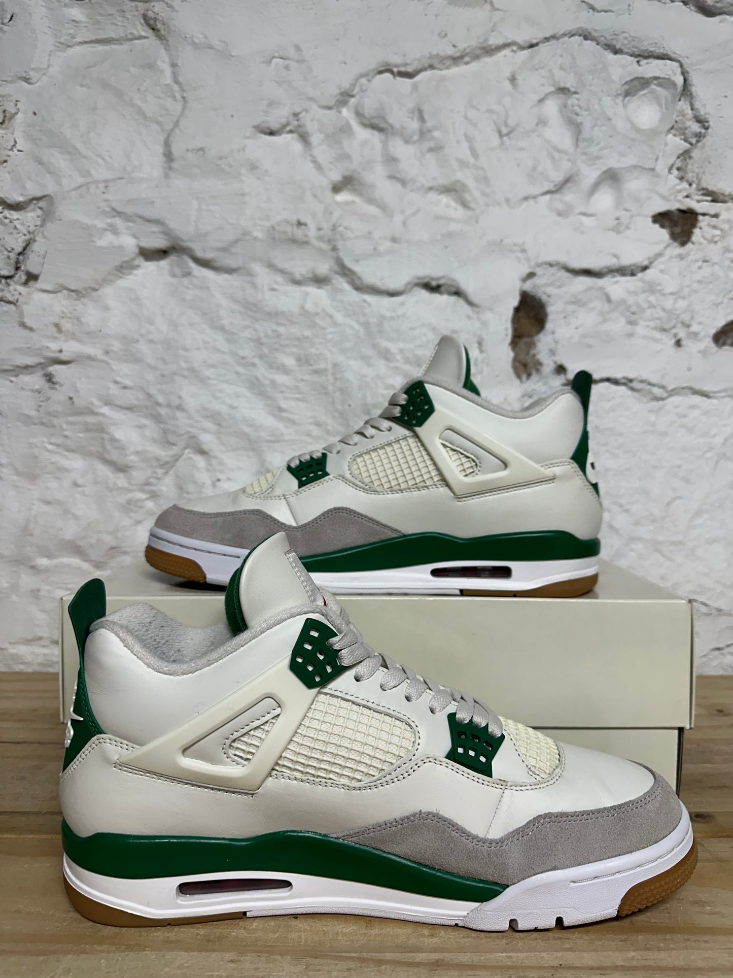 Air Jordan 4 SB Pine Green Sz 12