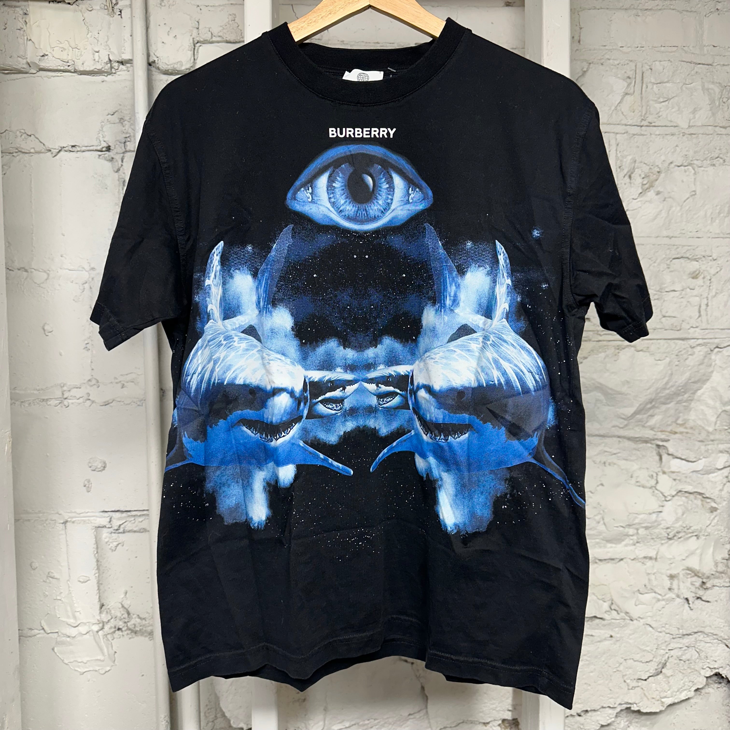 Burberry Blue Eye Shark T-Shirt Sz XS