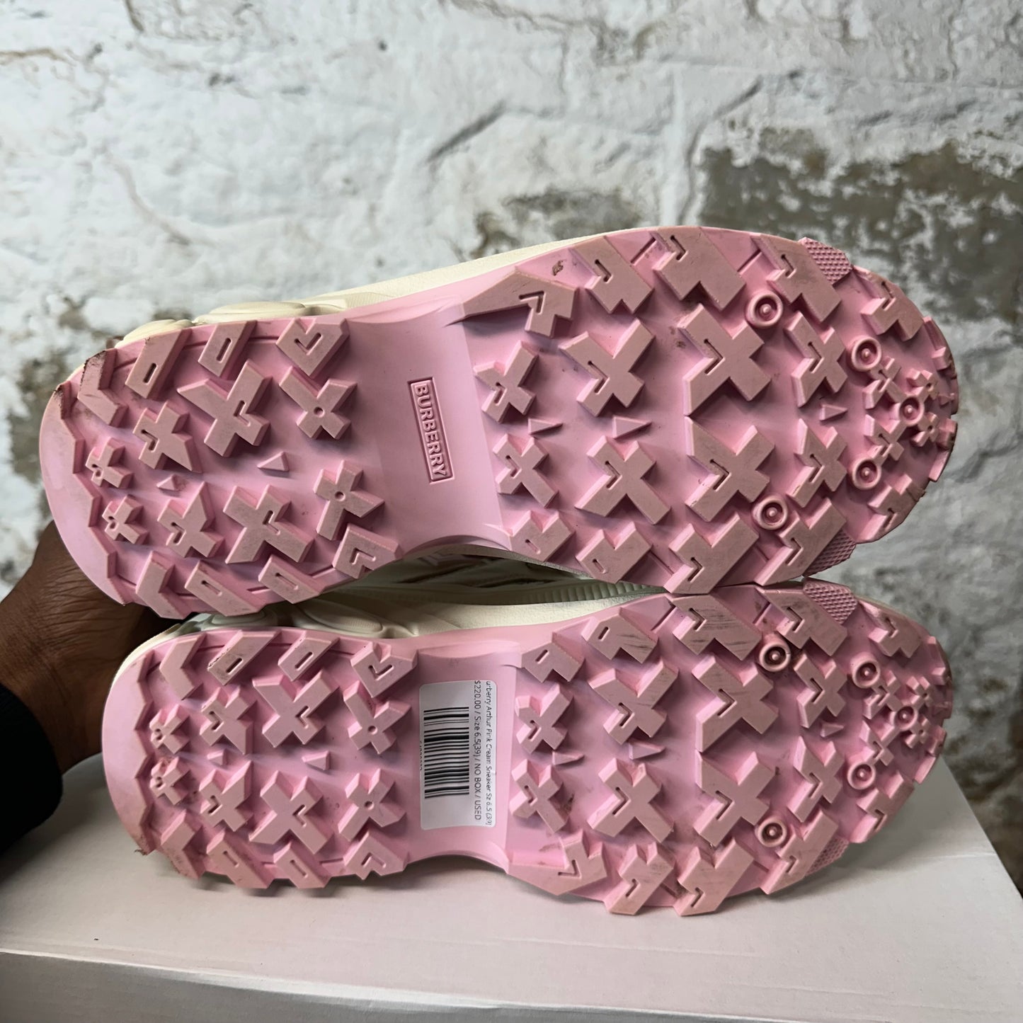 Burberry Arthur Pink Cream Sneaker Sz 6.5 (39)