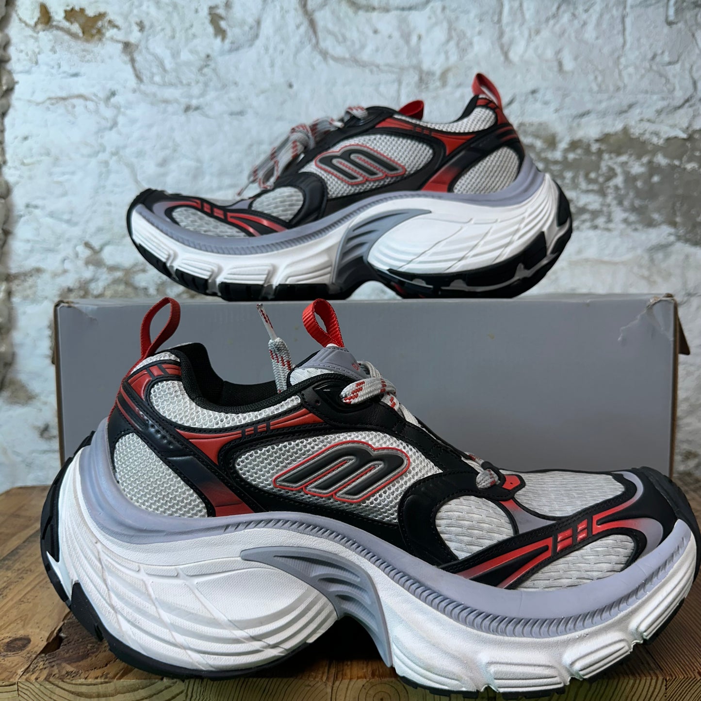 Balenciaga 10XL Black Red White Sneaker Sz 10 (43)