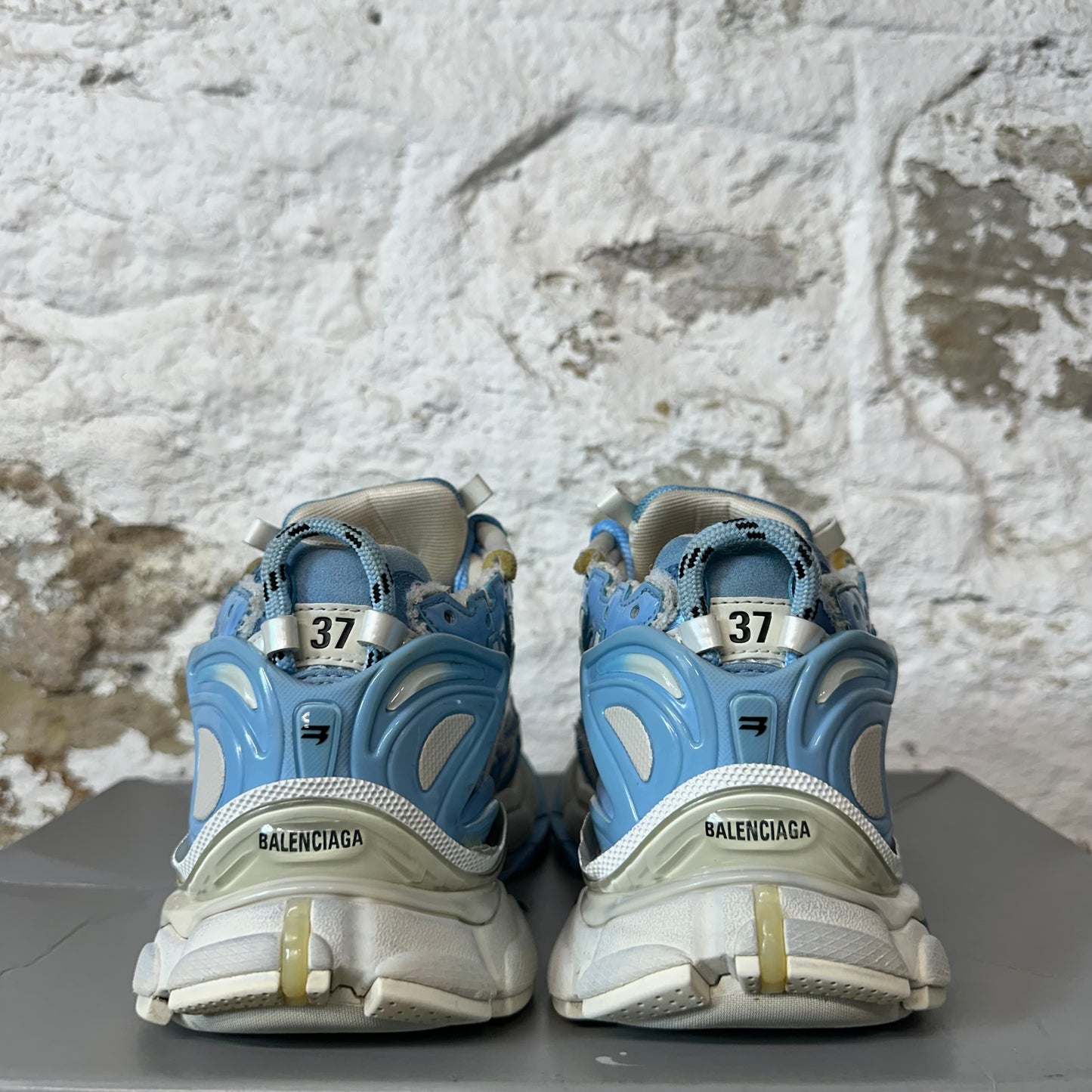 Balenciaga Runner Baby Blue White Sneaker Sz 5 (37)
