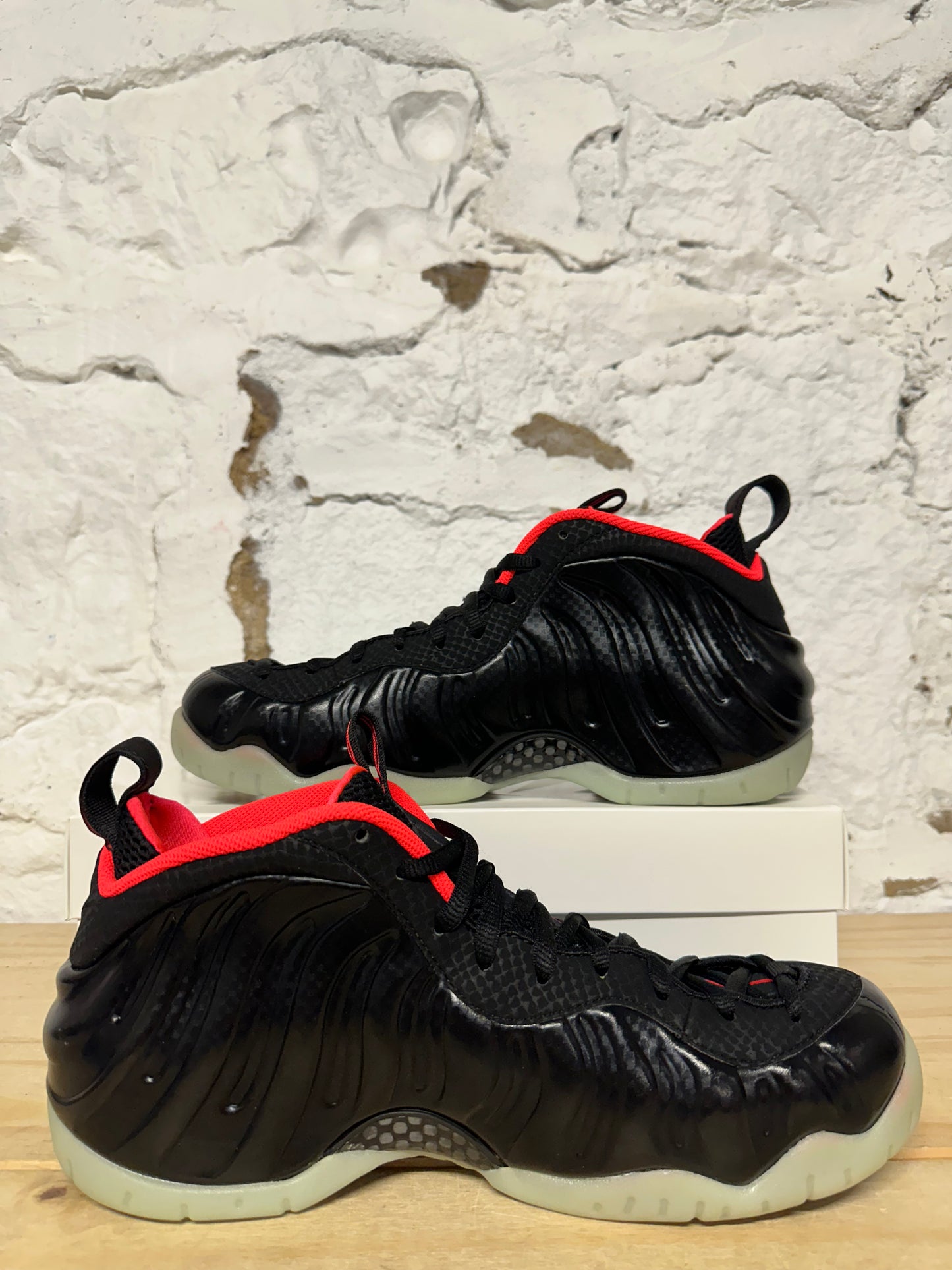 Nike Air Foamposite Pro Yeezy Sz 10.5 DS