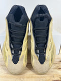 Yeezy 700 V3 Safflower Sz 11