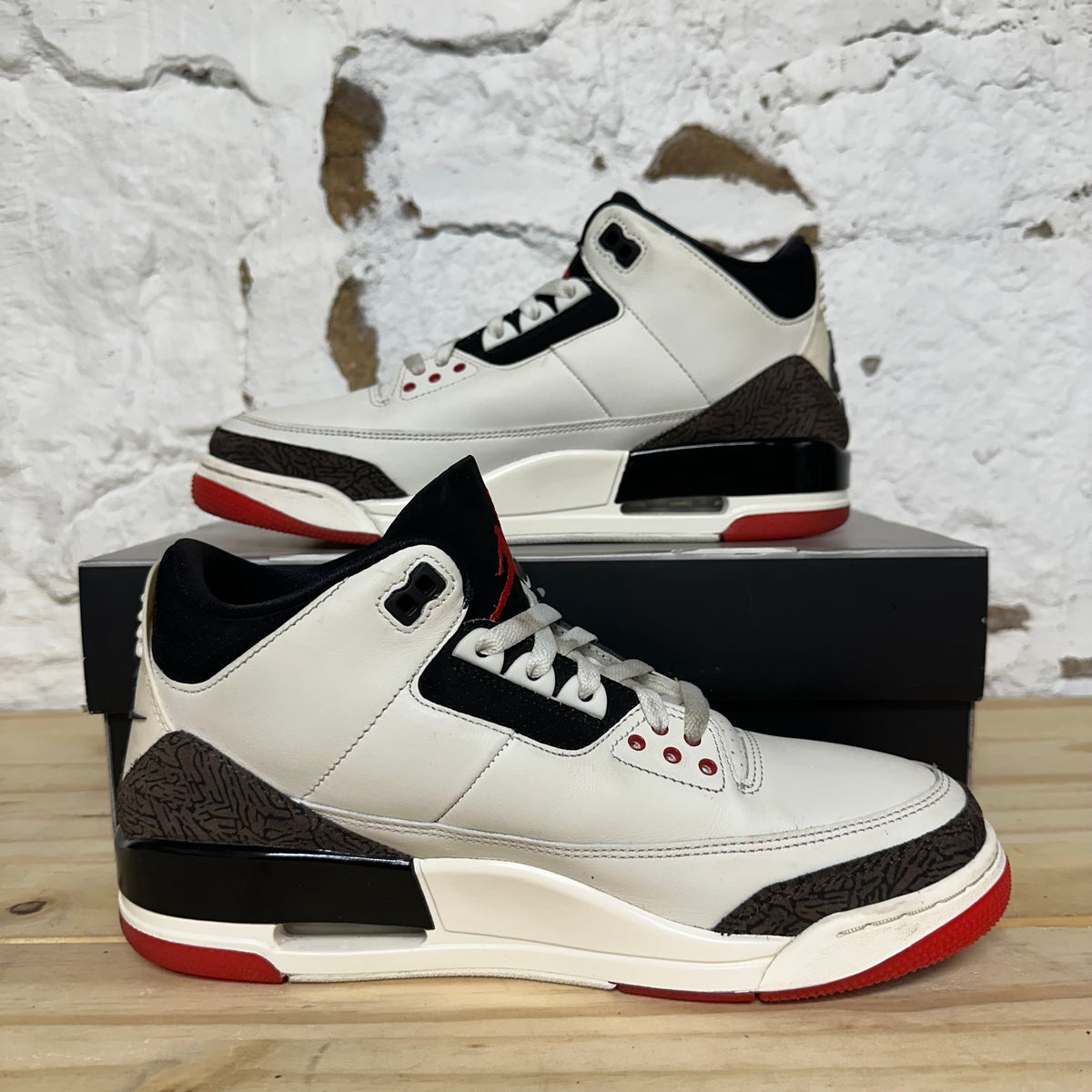 Air Jordan 3 World Best Dad Sz 9.5