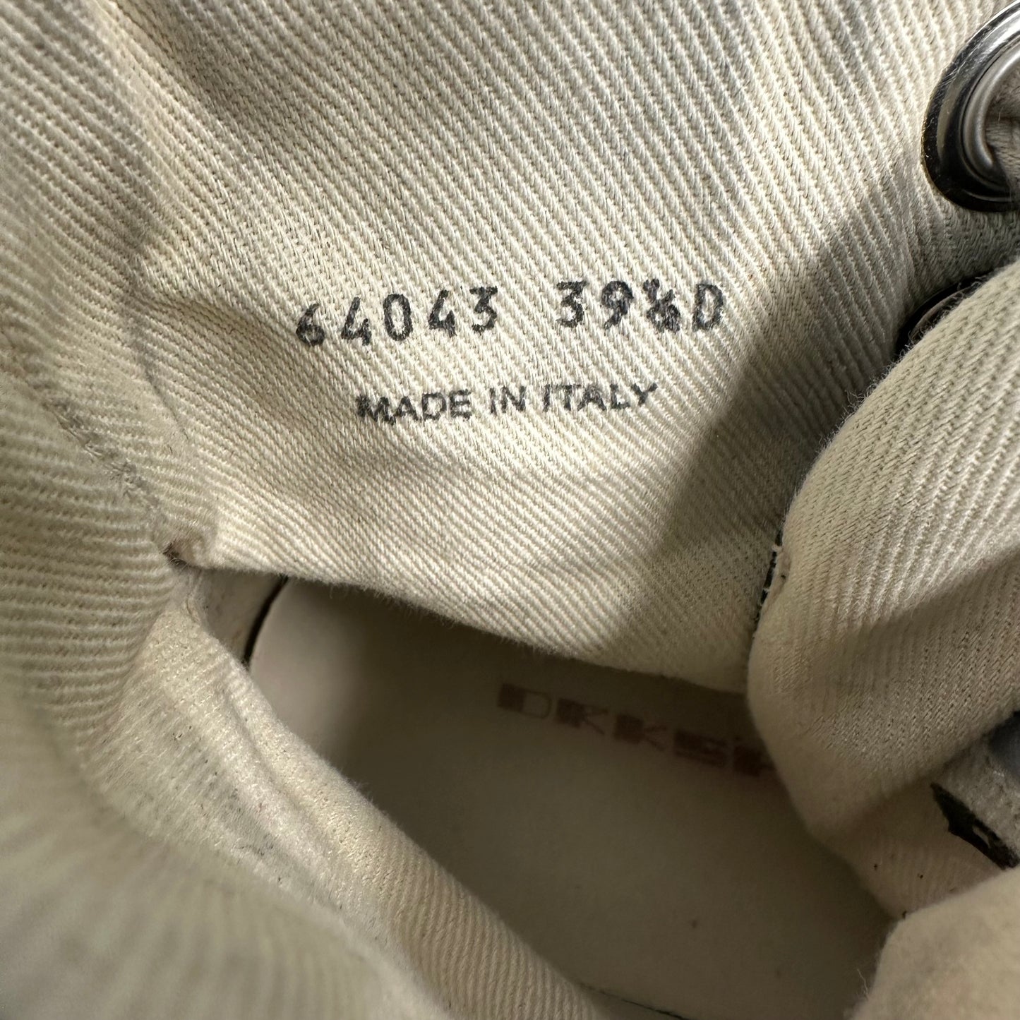 Rick Owens Jumbo Lace Puffer Abstract Black Milk Sneaker Sz 6.5 (39.5)