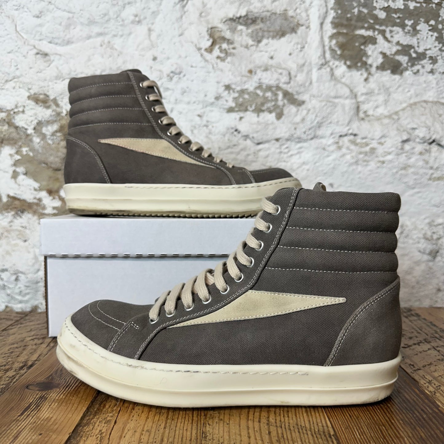 Rick Owens Vintage High Dust Milk Sneaker Sz 8 (41)