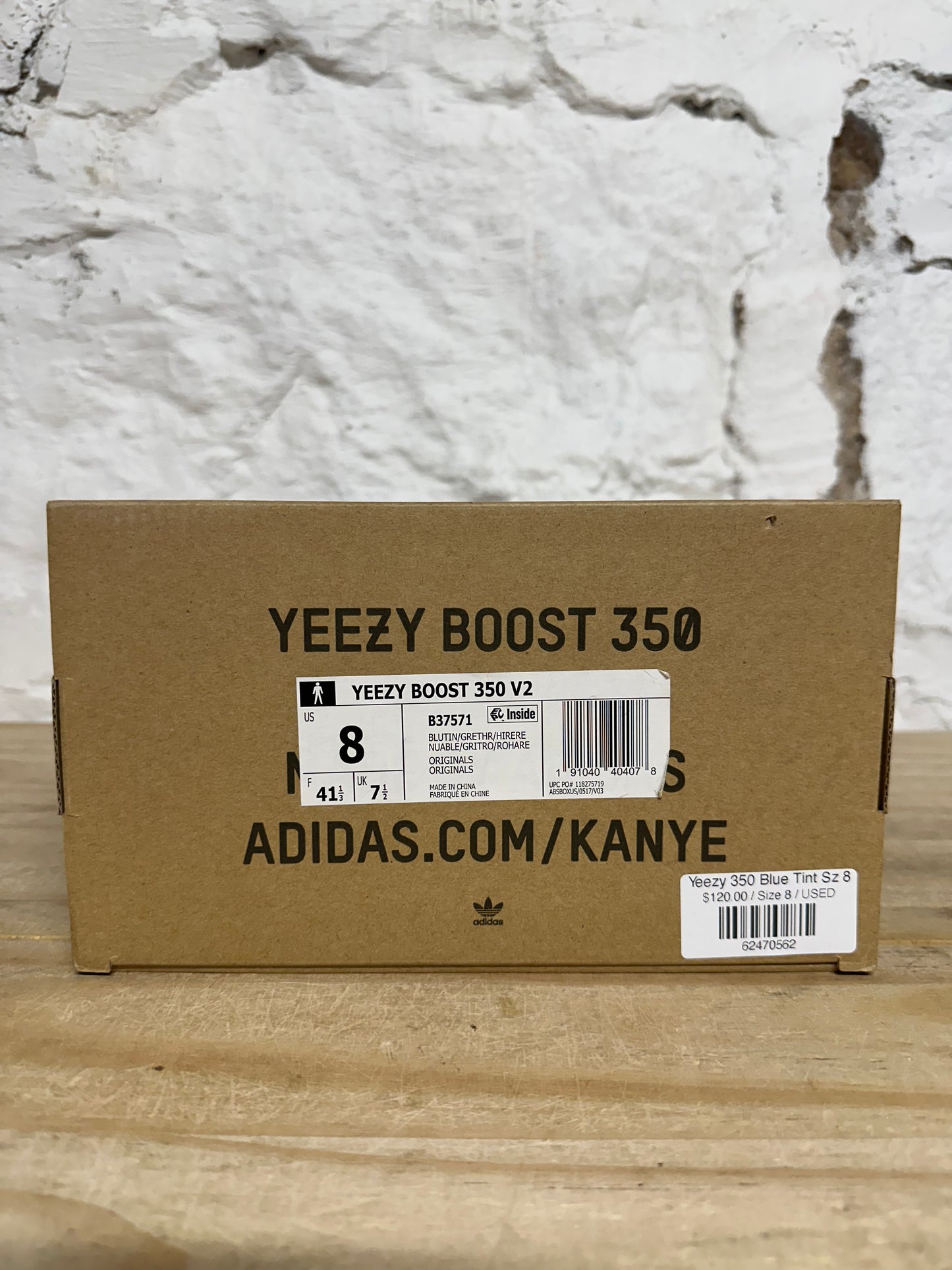 Yeezy 350 V2 Blue Tint Sz 8