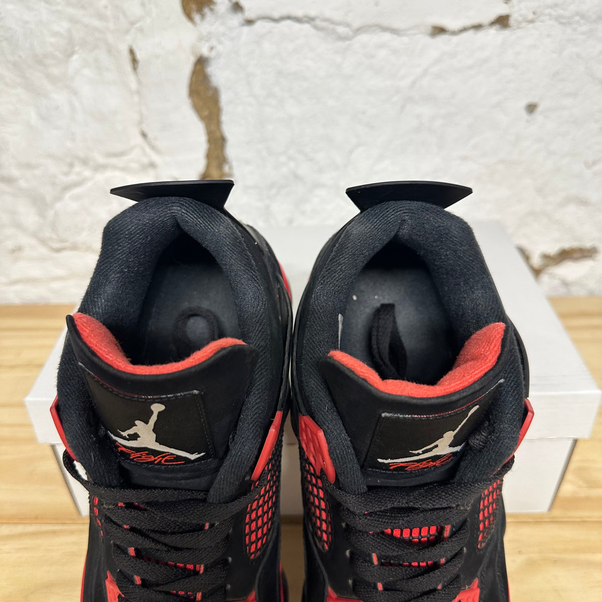 Air Jordan 4 Red Thunder Sz 11