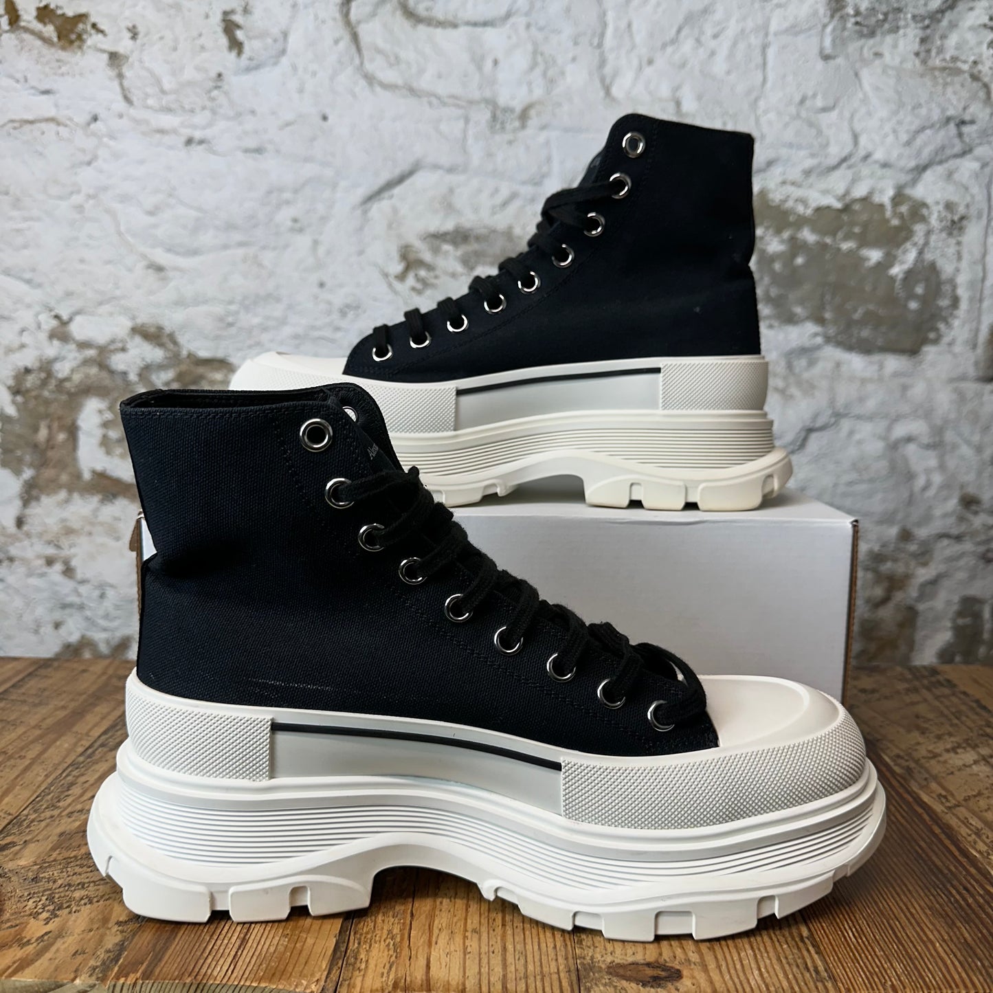 Alexander McQueen Black White Tread Boot Sz 9.5 (42.5)