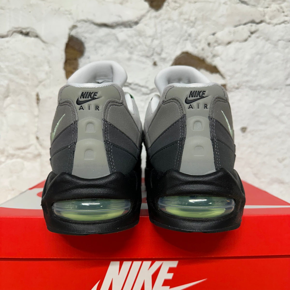 Nike Air Max 95 OG Big Bubble Fresh Mint Sz 10.5 (12W) DS