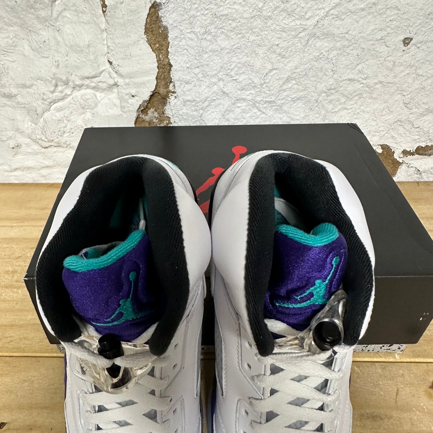 Air Jordan 5 Grape (2025) Sz 8.5 DS