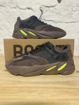 Yeezy 700 Mauve Sz 11