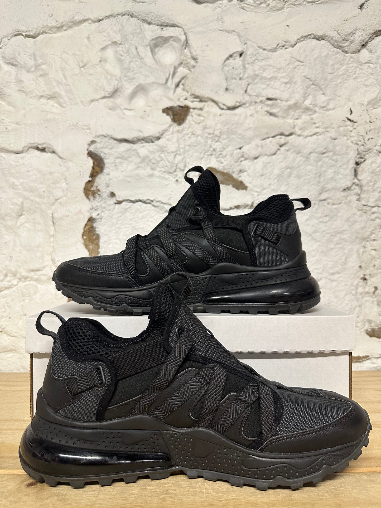 Nike Air Max 270 Bowfin Triple Black Sz 10.5