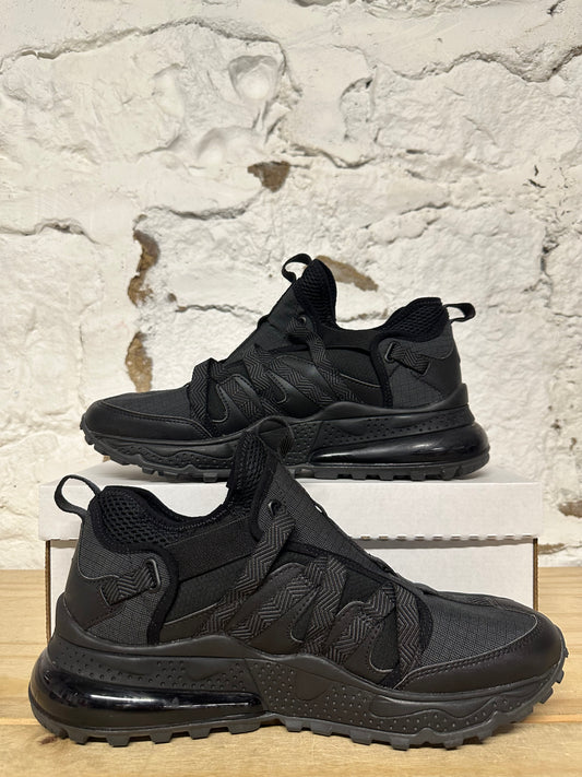 Nike Air Max 270 Bowfin Triple Black Sz 10.5